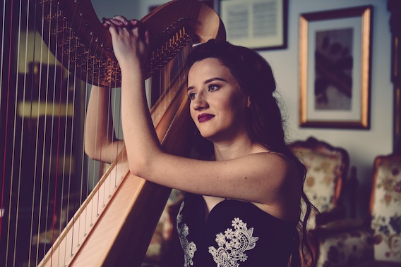Welsh harpist returns from Bangkok to release debut album
19 November / Tachwedd  
