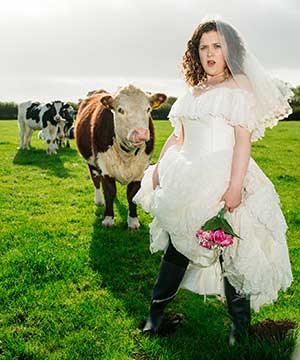 THE HARRI-PARRIS TAKE TO THE ROAD WITH A BRAND NEW SHOW
