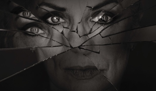 Cynhyrchiad Canolfan Mileniwm Cymru a Wiltshire Creative
THE MIRROR CRACK�D
gan Agatha Christie
wedi'i haddasu ar gyfer y llwyfan 
gan Rachel Wagstaff
