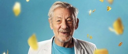 Canolfan y Celfyddydau Aberystwyth yn cyhoeddi Gwobr Ian McKellen
Aberystwyth Arts Centre announces
Ian McKellen Award
