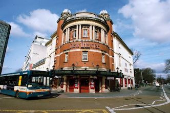 Spring 2017 has arrived at the New Theatre with an eclectic mix of shows guaranteed to delight and entertain audiences. From blockbuster musicals to special one-off performances, from classic drama to family favourites, this is an unmissable programm