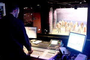 TORCH THEATRE TO REVEAL BACKSTAGE SECRETS 