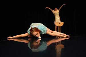 FLYING COW: SIOE DDAWNS I BLANT
