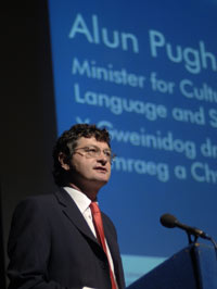 ALUN PUGH APPOINTS FIVE NEW MEMBERS 
TO THE ARTS COUNCIL OF WALES