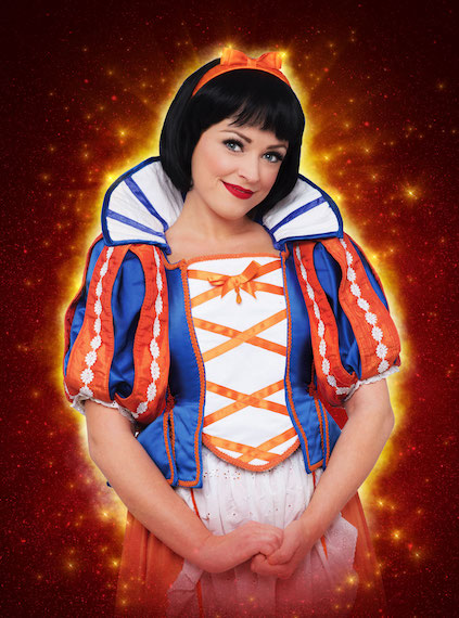 
Cardiff�s own Stephanie Webber to play Snow White in this year�s enchanting New Theatre pantomime! 
