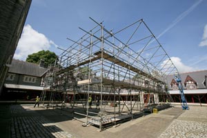 HOW DO YOU BUILD A THEATRE IN JUST 3 WEEKS?