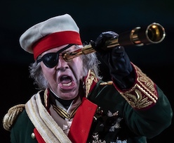 Welsh National Opera by Welsh National Opera- War and Peace