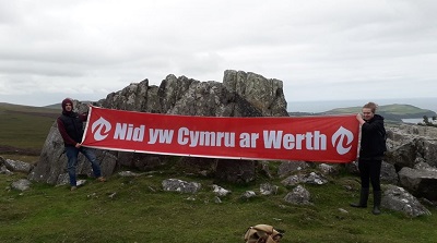 A Political Diary by Four Things That Caught the Attention