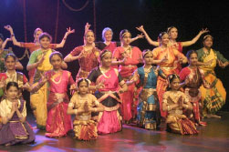Shishya performs in Cardiffs brand new ATRiuM!