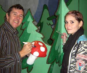 S4C star Martyn Geraint helps Creative Industries Trainee