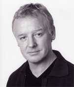 COMEDY FAVOURITE LES DENNIS JOINS WALES THEATRE COMPANY