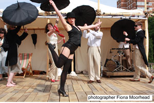 Shakespeares Globe Theatres only performance in Wales opens St Donats Arts Centres summer season