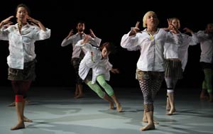 STUNNING TRIPLE BILL FROM A WONDERFUL WELSH DANCE COMPANY